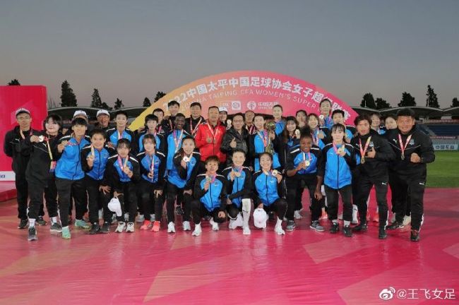 这部电影在票房上取得了傲人成绩，跻身中国影史前列。