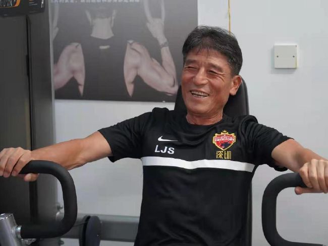 2015年才31岁的王宝强已经在商业片和文艺片上都证明过了自己，但唐仁这个角色仍让他感到别具一格。